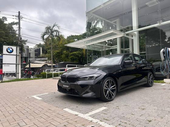 BMW 330e 2.0 16V TURBO HÍBRIDO M SPORT AUTOMÁTICO BMW 330e 2.0 16V TURBO HÍBRIDO M SPORT AUTOMÁTICO